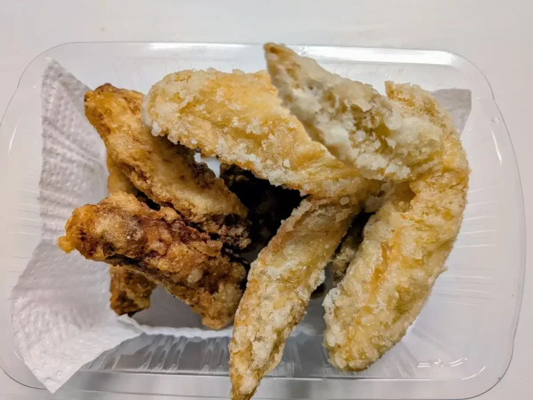 手羽先の唐揚げ